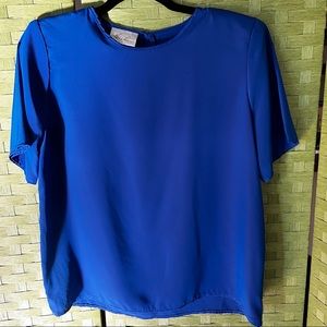 Kathie Lee short sleeve blue blouse top satin top shoulder pads size 8 polyester